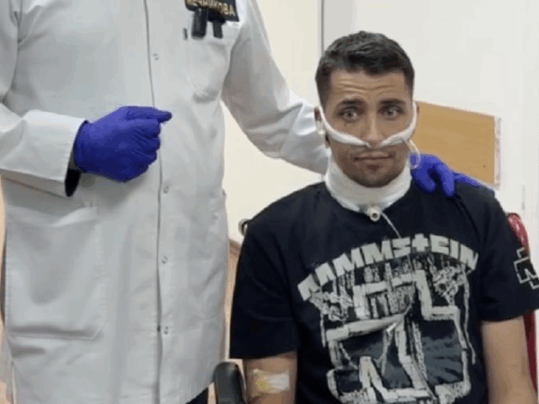 Новини України - Український воїн з перерізаним горлом п’ять днів добирався до позицій ЗСУ