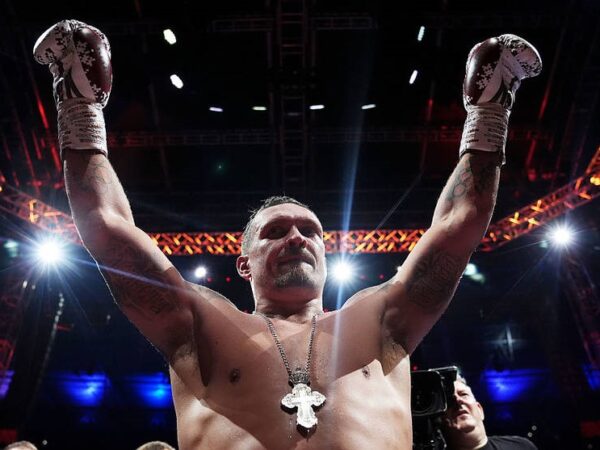 Новини спорту - Усик дав високу оцінку Ітаумі і його достроковій перемозі над Вайтом