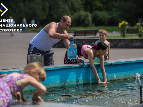 Новини України - В окупованих районах Донбасу різко зросли ціни на воду - ЦНС