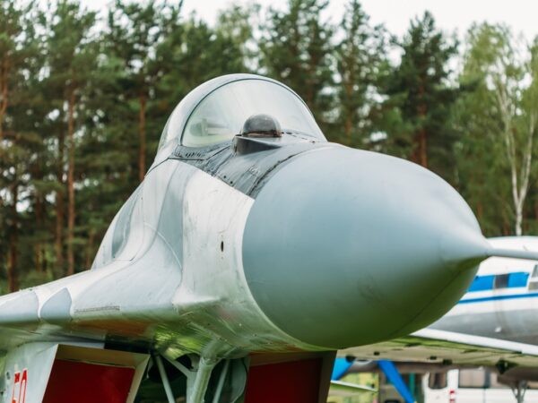 Новини світу - В Угорщині скрутили деталі з МіГ-29 на військовому аеродромі
