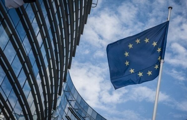 Новини світу - ЄС розглядає введення вторинних санкцій проти РФ - ЗМІ