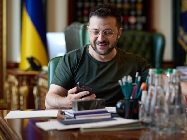 Новини України - Зеленський і Макрон обговорили розмову з Трампом