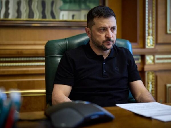 Новини України - Зеленський провів розмову з президентом Румунії