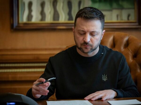 Новини України - Зеленський запровадив санкції проти розробників ШІ-дронів РФ