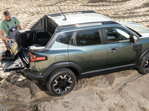 Авто новини - Dacia перетворила Duster на пікап і фургон