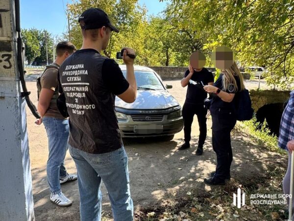 Новини України - ДБР перекрило "тур" ухилянтів до Молдови