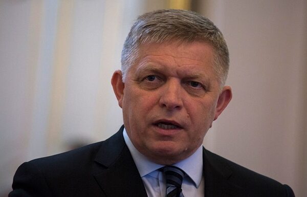 Новини політики - Фіцо заявив, що не обговорював з Путіним енергетичну блокаду України