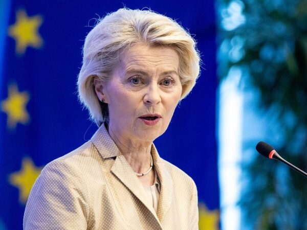 Новини світу - Фон дер Ляєн представила 19 пакет санкцій проти РФ