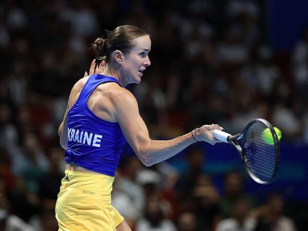 Новини України - Італійка не дала Світоліній перемогти в півфіналі Кубка Біллі Джин Кінг