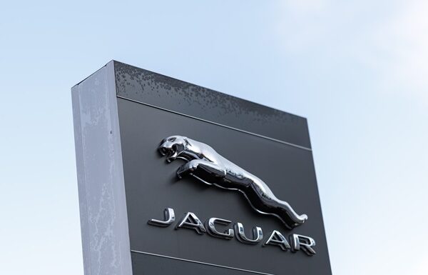 Авто новини - Хакерська атака паралізувала виробництво Jaguar Land Rover