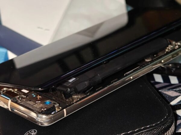 Технології - Користувачі Pixel 7 і Pixel 7 Pro скаржаться на розбухання батарей