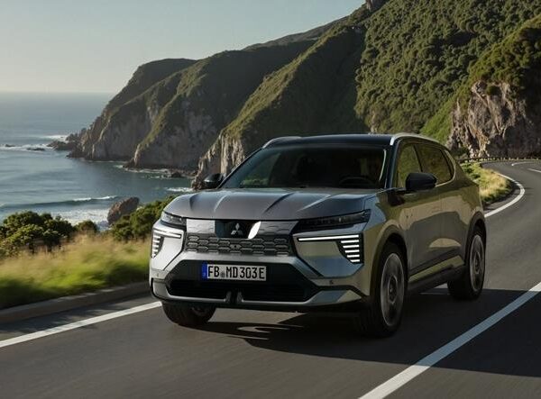 Авто новини - Mitsubishi представила новий Eclipse Cross