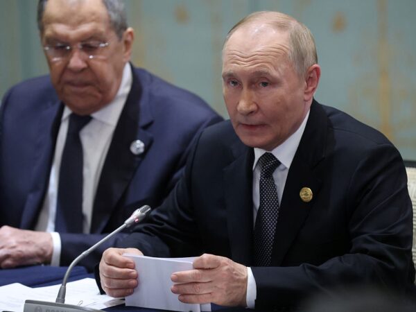 Новини світу - На поклон до Сі. Поїздка Путіна до Китаю