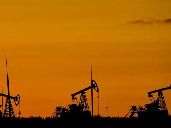 Новини світу - Нафта - ключ до миру? США закривають трубу Росії