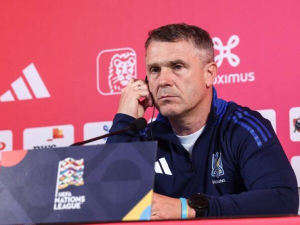 Новини спорту - Ребров відреагував на звільнення колеги в Азербайджані