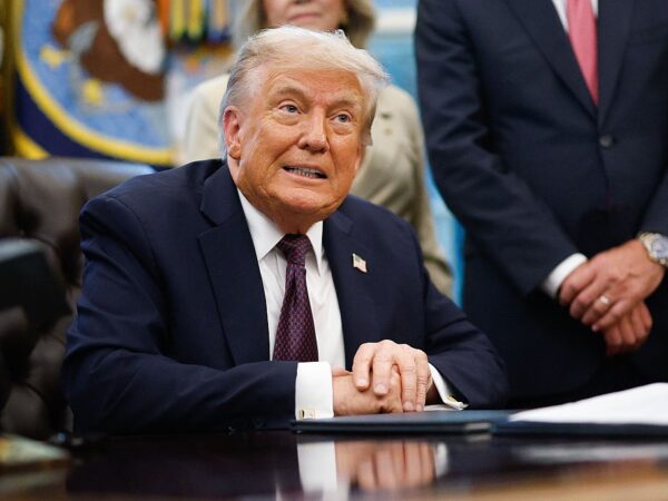 Новини світу - Рейтинг Трампа впав до нового мінімуму