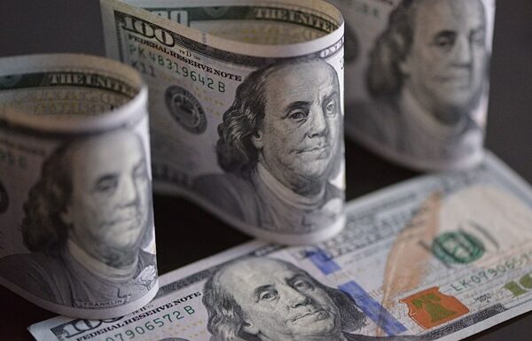 Новини світу - Росіянам пророкують використання доларів лише для розпалювання печей