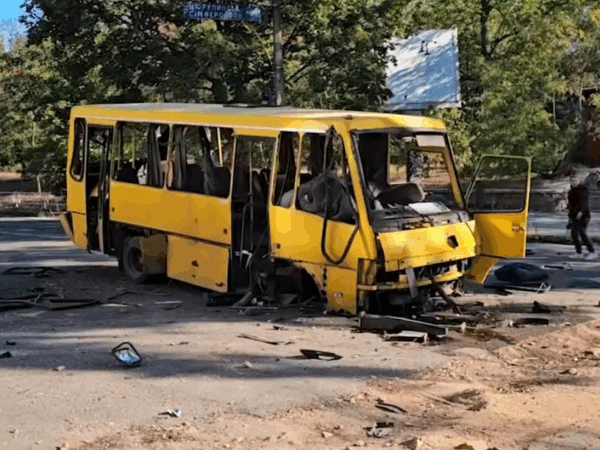 Новини України - Росіяни обстріляли Херсон: влучили в маршрутку