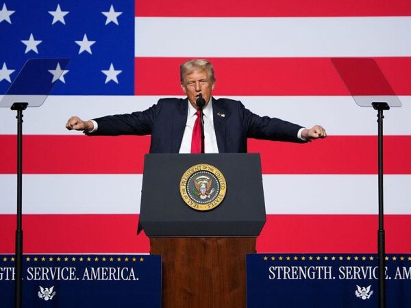 Новини світу - Треба завершити війну в Україні через силу - Трамп