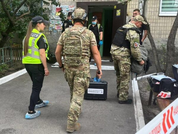 Новини Києва - У Києві стався вибух гранати в квартирі, є загиблі