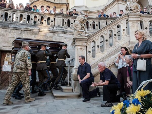 Новини України - У Львові проходить церемонія прощання з Парубієм