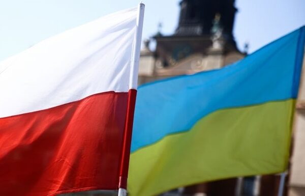 Новини світу - У Польщі озвучили умову покращення взаємин з Україною
