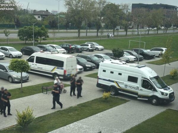 Новини України - Убивство Парубія: затриманий отримав підозру