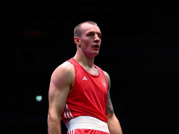 Новини спорту - Усик відзначив успіхи українця, який здобув медаль