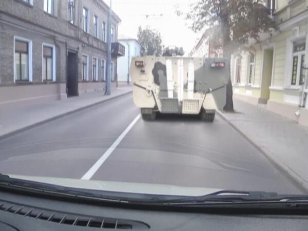 Новини світу - В Білорусі зафіксували новітній російський БТР-22