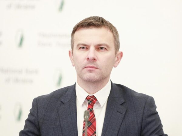 Новини України - В НБУ пояснили падіння курсу долара до гривні
