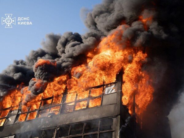 Новини України - Вибухи на Київщині: реакція влади, зміни руху в УЗ