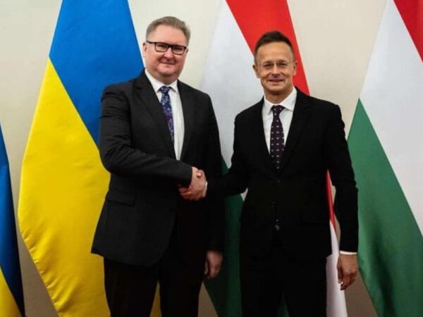Новини України - Віце-прем'єр Качка зустрівся з головою МЗС Угорщини