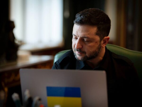 Новини України - Зеленський провів розмову з президенткою МОК