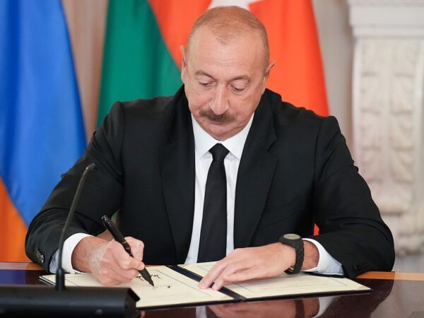 Новини світу - Алієв оголосив про "етап миру" з Вірменією