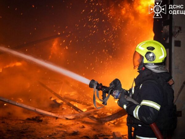 Новини України - Атака на Одещину: спалахнули масштабні пожежі