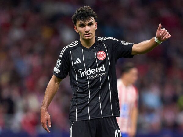 Новини спорту - Айнтрахт знову на порозі великого заробітку