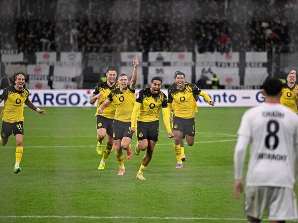 Новини спорту - Боруссія Дортмунд вибила Айнтрахт з Кубка Німеччини по пенальті