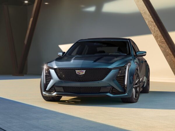 Авто новини - Cadillac підтвердив випуск нового седана з бензиновим двигуном