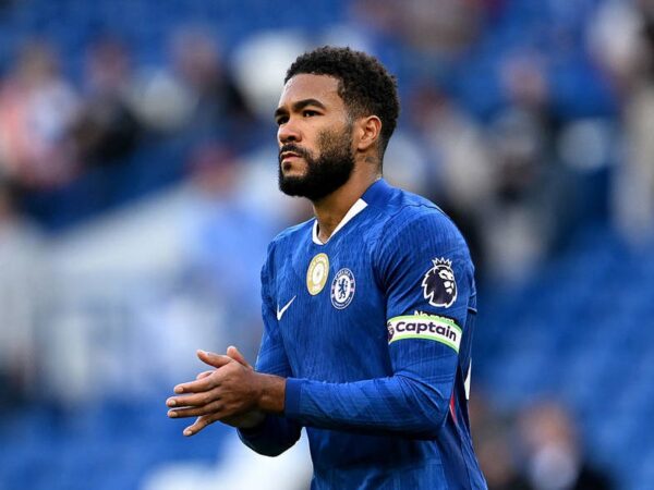 Новини спорту - Челсі вручив особливий подарунок своєму капітану