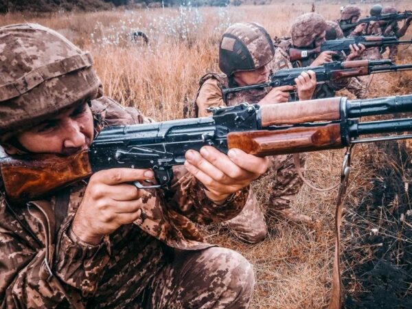 Новини України - Число боїв на фронтів сягло 200 за добу - Генштаб