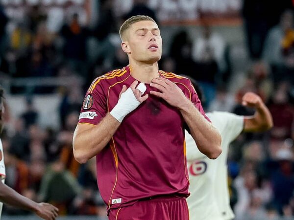 Новини спорту - Довбик має намір покинути Рому, не бачачи перспектив залишатися в клубі