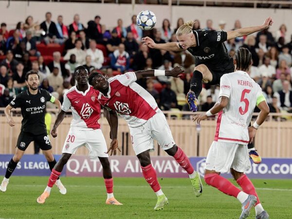 Новини спорту - Дубль Голанда не врятував Ман Сіті, Арсенал здобув важливу перемогу