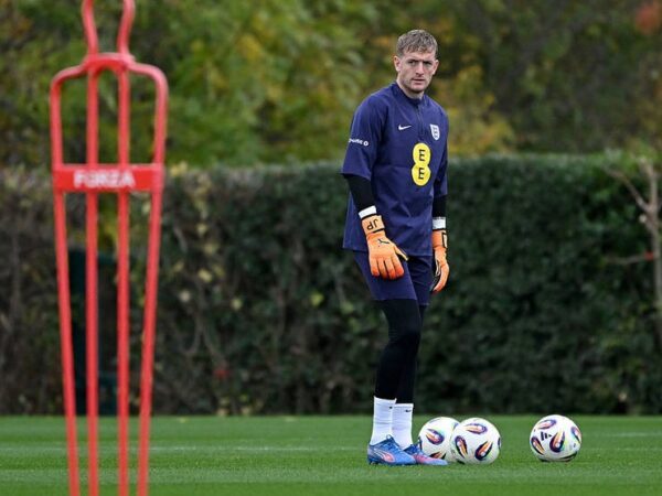 Новини спорту - Евертон домовляється про нову угоду з воротарем збірної Англії