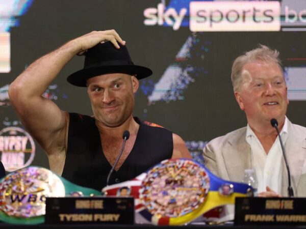 Новини спорту - Френк Воррен розмірковує про бій Ф’юрі, якщо йому в суперники дати Джошуа