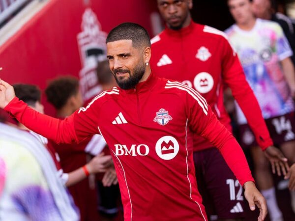 Новини спорту - Футболіст Наполі може відновити виступи в Серії А