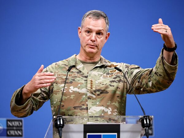 Новини світу - Генерал НАТО: Москва усвідомила попередження альянсу