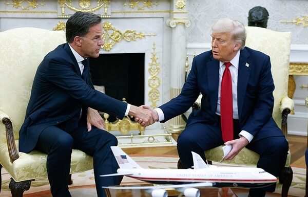 Новини світу - Генсек НАТО зустрінеться з Трампом