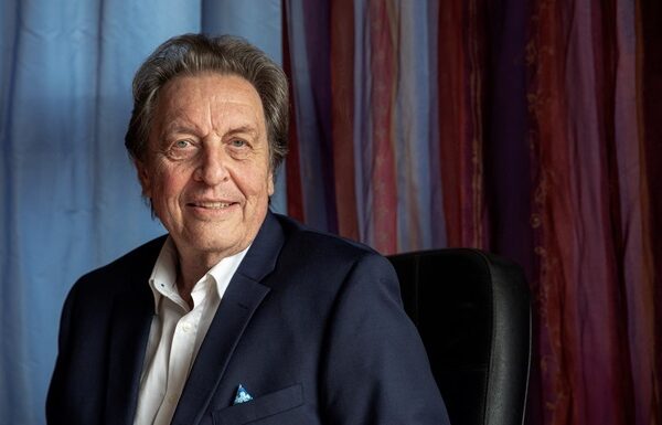 Новини світу - Громадянство РФ - за честь: батько Ілона Маска відзначився новою заявою