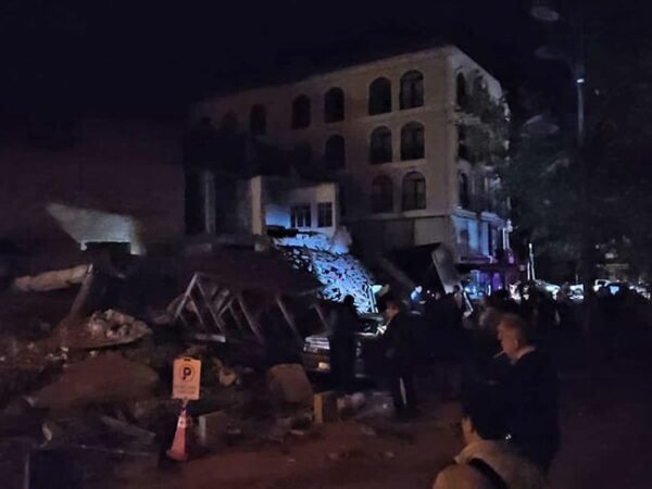 Новини світу - Кілька провінцій Туреччини охопив потужний землетрус, є руйнування