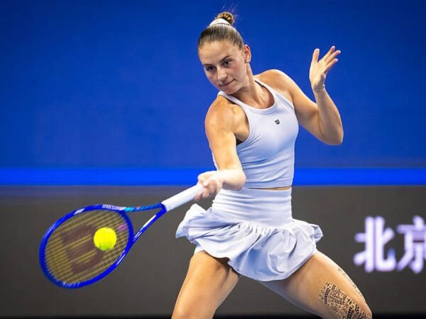 Новини спорту - Костюк зупинилася в боротьбі за титул на турнірі WTA 1000 в Ухані